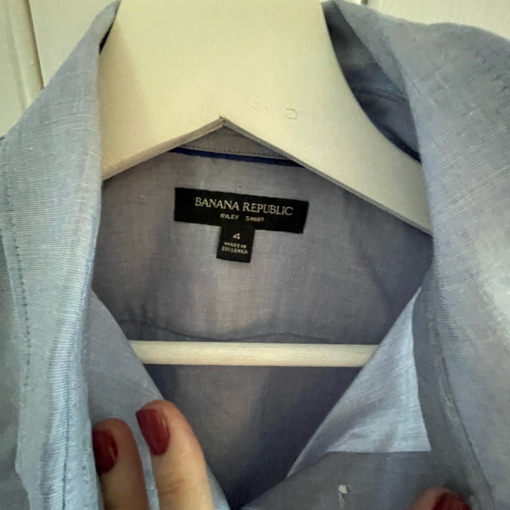 Banana Republic women Light Blue business Shirt